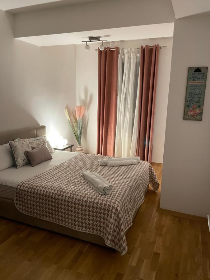 Skopje Station Apartment Екстер'єр фото